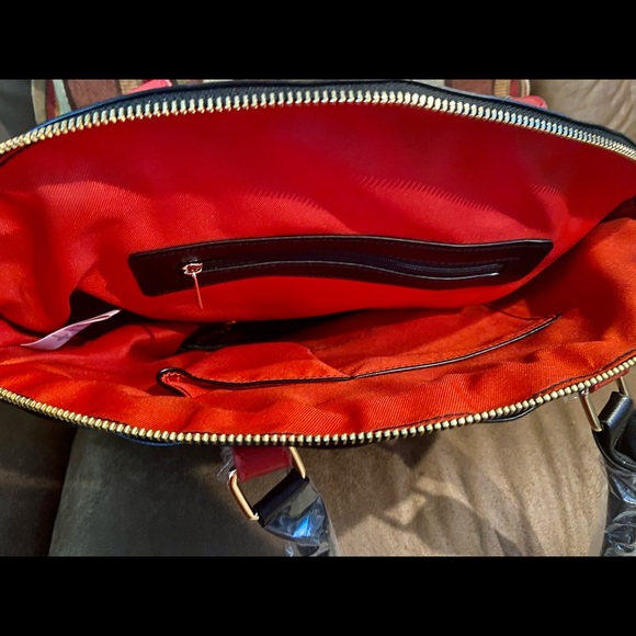 Mickey Mouse Ladies Purse - Picture 6 of 6